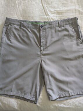 Izod Men's Classic Gray Golf Shorts - Big and Tall